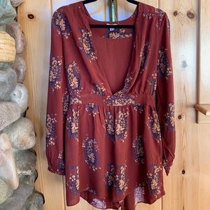 UO Charlotte Red Long Sleeve Romper- Size 6 (NWOT)